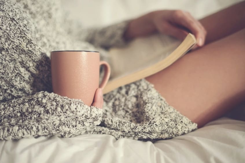 Cozy mug and blanket, reflecting the warm, welcoming space for individual therapy sessions at arKardia's Gettysburg office.